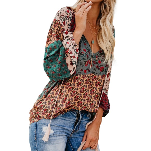 Multicolor Floral Print Blouse - Picture 3 of 5